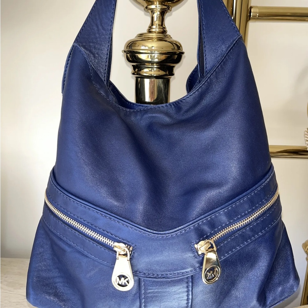 Michael Kors Blue Women’s Handbag Pocketbook Purse C-0908